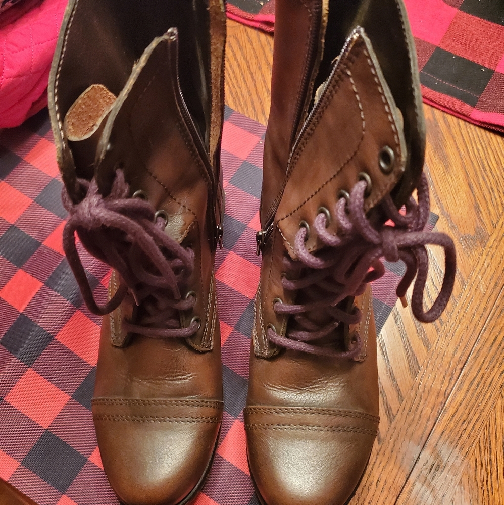 Steve Madden Brown Leather Boots
